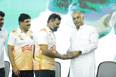 ಸಿಎಂ ಕಪ್ ಬ್ಯಾಡ್ಮಿಂಟನ್​ ಟೂರ್ನಿಗೆ ಅದ್ದೂರಿ ಚಾಲನೆ