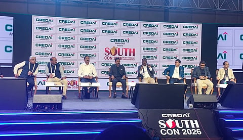 ಕ್ರೆಡೈ ಸೌತ್ ಕಾನ್ 2026 ಸಮ್ಮೇಳನದ ಮಾಹಿತಿ ನೀಡುವ ಸುದ್ದಿಗೋಷ್ಠಿಯಲ್ಲಿ ಕ್ರೆಡೈ ಅಧ್ಯಕ್ಷ ಜಿ.ರಾಮ್ ರೆಡ್ಡಿ, ಕರ್ನಾಟಕ ಘಟಕದ ಅಧ್ಯಕ್ಷ ಭಾಸ್ಕರ್ ನಾಗೇಂದ್ರಪ್ಪ ಮತ್ತು ವಿವಿಧ ರಾಜ್ಯಗಳ ಅಧ್ಯಕ್ಷರು ಉಪಸ್ಥಿತರಿದ್ದರು. 