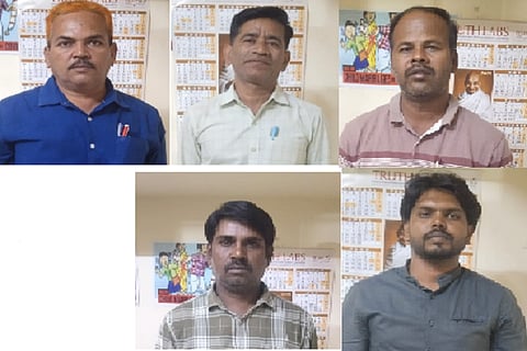 ಆರೋಪಿತ ನೌಕರರಾದ ಮೆಹಬೂಬ್ ಬಾಷಾ, ವಿಜಯಕುಮಾರ್, ವಿನಯಶರ್ಮಾ, ಬಸವರಾಜ್,ವೆಂಕಟೇಶ್ 