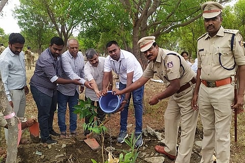 ಐಮಂಗಲ ಗ್ರಾಮದ ಪೊಲೀಸ್ ತರಬೇತಿ ಶಾಲೆಯಲ್ಲಿ ಸಸಿ ನೆಡುವ ಕಾರ್ಯಕ್ರಮದಲ್ಲಿ ಪ್ರಾಚಾರ್ಯ ಹಾಗೂ ಎಸ್ಪಿ ಪಿ. ಪಾಪಣ್ಣ, ಡಿವೈಎಸ್ಪಿ ಬಿ. ಪರಶುರಾಮï, ನಾಗಯ್ಯ ಹಿರೇಮಠ್, ಸೂರ್ಯಪ್ರಕಾಶ್, ಸಾಗರ್, ನರಸಿಂಹಮೂರ್ತಪ್ಪ, ರಾಜೇಂದ್ರ ರಾಥೋಡ್ ಇತರರು ಇದ್ದರು.