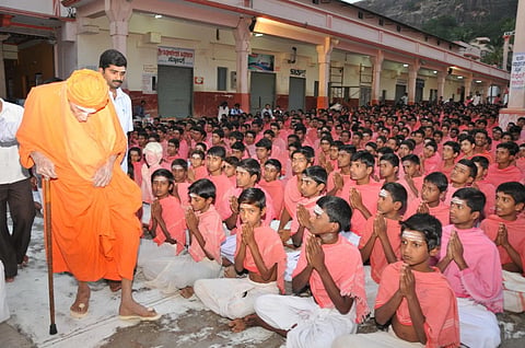 ಸಾವಿರಾರು ವಿದ್ಯಾರ್ಥಿಗಳಿಗೆ ನಿರಂತರ ತ್ರಿವಿಧ ದಾಸೋಹ ಮಾಡಿದ ಡಾ.ಶಿವಕುಮಾರ ಸ್ವಾಮೀಜಿ