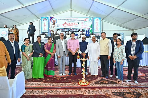  ಮಹಾರಾಜ ತಾಂತ್ರಿಕ ಮಹಾವಿದ್ಯಾಲಯದಲ್ಲಿ ಓರಿಯೆಂಟೇಷನ್;