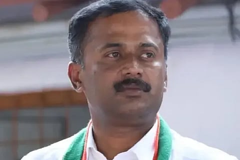 ಶಾಸಕ ದಿನೇಶ್ ಗೂಳಿಗೌಡ 