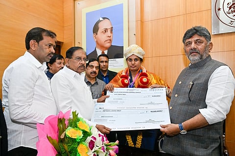 ಕಾಮನ್ವೆಲ್ತ್​ ಗೇಮ್ಸ್​ ಪದಕ ಸಾಧಕಿ ಶಿಲ್ಪಾಗೆ 20 ಲಕ್ಷ ರೂ. ಬಹುಮಾನ