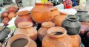 clay pot business booming.