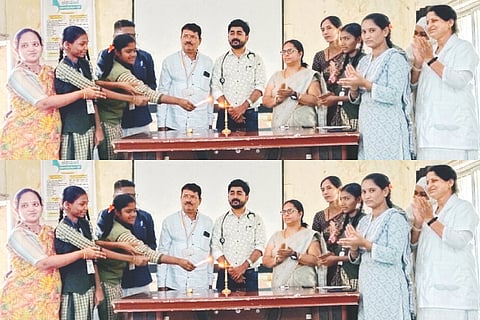 ದೇವದುರ್ಗದ ಸಾರ್ವಜನಿಕ ಆಸ್ಪತ್ರೆಯಲ್ಲಿ ಆಯೋಜಿಸಿದ್ದ ಎಚ್‌ಪಿವಿ ಲಸಿಕೆ ವಿತರಣೆ ಕಾರ್ಯಕ್ರಮವನ್ನು ವೈದ್ಯಾಧಿಕಾರಿ ಡಾ.ರವಿಕಿರಣ ಉದ್ಘಾಟಿಸಿದರು. ಡಾ.ನಿರ್ಮಲಾದೇವಿ, ಆರೋಗ್ಯ ಇಲಾಖೆ ನೌಕರರಾದ ಶಿವಪ್ಪ, ಸೋಮಪ್ಪ, ಚನ್ನಬಸಯ್ಯ, ಗೀತಮ್ಮ, ಸಂಗಮ್ಮ, ಶಾರೋನ್, ಸುಲೋಚನಾ, ಯಾಸ್ಮಿನ್, ಜಯಶ್ರೀ, ರೂಪಾ ಇತರರಿದ್ದರು.