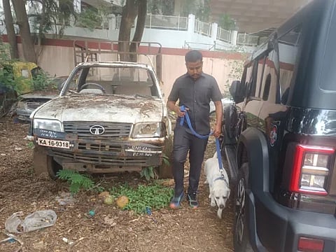 ಬಾಂಬ್ ಬೆದರಿಕೆ ಹಿನ್ನೆಲೆಯಲ್ಲಿ ದಾವಣಗೆರೆ ಜಿಲ್ಲಾ ನ್ಯಾಯಾಲಯ ಸಂಕೀರ್ಣದಲ್ಲಿ ಶ್ವಾನ ದಳದ ಶೋಧಕಾರ್ಯ. 