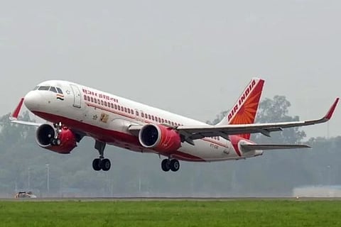 ಗಲ್ಫ್ ರಾಷ್ಟ್ರಗಳಿಗೆ ಹಾರಲು ಸಜ್ಜಾದ ಏರ್ ಇಂಡಿಯಾ (Air India Express ಚಿತ್ರ ಪಿಟಿಐ)