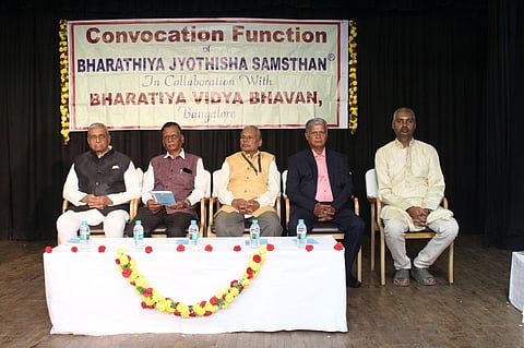 ಭಾರತೀಯ ಜ್ಯೋತಿಷ್ಯ ಸಂಸ್ಥಾನ ಮತ್ತು  ಭಾರತಿ ವಿದ್ಯಾ ಭವನ ಸಹಯೋಗದಲ್ಲಿ ಹಮ್ಮಿಕೊಂಡಿಂದ್ದ ಜ್ಯೋತಿಷ್ಯ ಸಮ್ಮೇಳನ