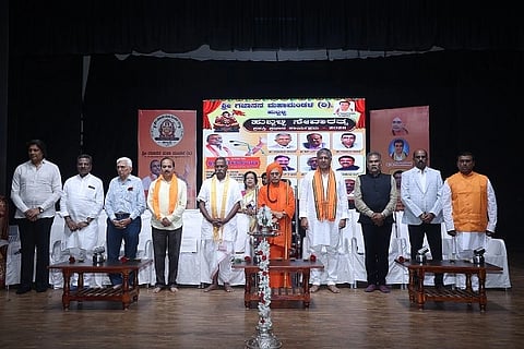 ganesha award ಹುಬ್ಬಳ್ಳಿಯಲ್ಲಿ ಇತ್ತೀಚೆಗೆ ಹುಬ್ಬಳ್ಳಿ ಸೇವಾರತ್ನ ಪ್ರಶಸ್ತಿ ಪ್ರದಾನ ಸಮಾರಂಭವನ್ನು ಉದ್ಘಾಟಿಸಲಾಯಿತು.