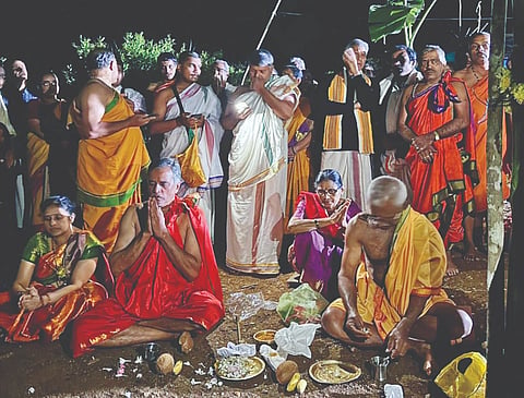 ಶಿರಸಿ ತಾಲೂಕು ಗಣೇಶಪಾಲ್‌ನಲ್ಲಿ ಗಂಗಾರತಿ gangarati ಕಾರ್ಯಕ್ರಮ ನಡೆಯಿತು.