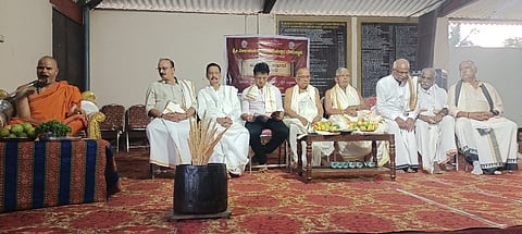 ಆದ್ಯಪಾಡಿ ಶ್ರೀ ನೀಲಕಂಠ ಉಮಾಮಹೇಶ್ವರ ದೇವಸ್ಥಾನದ 5ನೇ ಬಾರಿಯ ಬ್ರಹ್ಮಕಲಶೋತ್ಸವದ ವಿಜ್ಞಾಪನಾ ಪತ್ರ ಮತ್ತು ರಶೀದಿ ಪುಸ್ತಕ ಬಿಡುಗಡೆ ಕಾರ್ಯಕ್ರಮದಲ್ಲಿ ಶ್ರೀ ಕ್ಷೇತ್ರ ಕಟೀಲಿನ ಪ್ರಧಾನ ಅರ್ಚಕ ಲಕ್ಷ್ಮೀನಾರಾಯಣ ಆಸ್ರಣ್ಣ ಆಶೀರ್ವಚನ ನೀಡಿದರು.