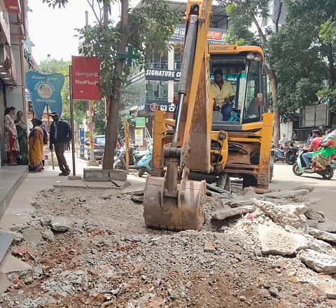 footpath-encroachment