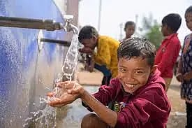 There has been no water for three days.