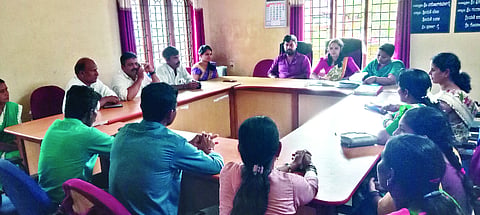 ಬೆಟ್ಟಂಪಾಡಿ ಗ್ರಾಮ ಪಂಚಾಯಿತಿ ಸಾಮಾನ್ಯ ಸಭೆ ಅಧ್ಯಕ್ಷೆ ವಿದ್ಯಾಶ್ರೀ ಸರಳೀಕಾನ ಅಧ್ಯಕ್ಷತೆಯಲ್ಲಿ ನಡೆಯಿತು.