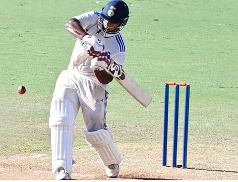 ದುಲೀಪ್ ಟ್ರೋಫಿ: ಮೊದಲ ದಿನ ಸುದೀಪ್, ಶಾಬಾಜ್ ಶತಕ, ನಿರಾಸೆ ಮೂಡಿಸಿದ ವೈಭವ್!