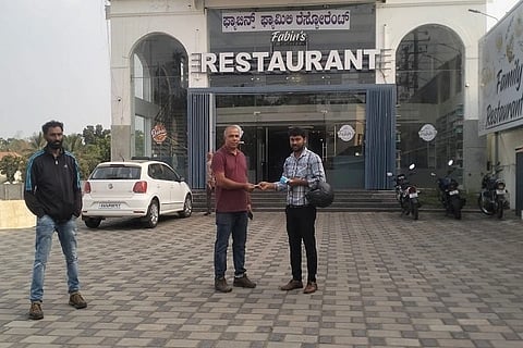 ವಾಣಿಜ್ಯ ಉದ್ದಿಮೆಗಳ ನಾಮಫಲಕಗಳಲ್ಲಿ ಶೇ.60ರಷ್ಟು ಕನ್ನಡ ಭಾಷೆಯನ್ನು ಬಳಕೆ ಮಾಡದ ಉದ್ದಿಮೆಗಳಿಗೆ ಗುಡ್ಡೆಹೊಸೂರು ಪಂಚಾಯಿತಿಯಿAದ ಎಚ್ಚರಿಕೆ ಕೊಡಲಾಯಿತು.