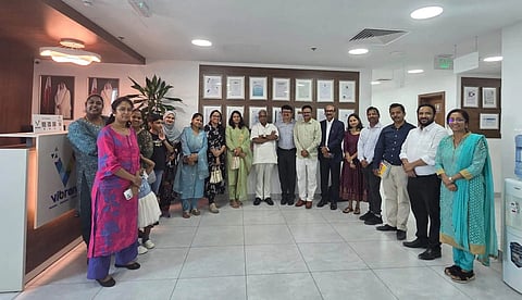 ವಿದೇಶದಲ್ಲಿ ನೆಲೆಸಿರುವ ಕನ್ನಡಿಗರ ಮಕ್ಕಳಿಗೆ ಕನ್ನಡ ಭಾಷೆ, ನಾಡು-ನುಡಿ ಹಾಗೂ ಸಂಸ್ಕೃತಿಯ ಪರಿಚಯವನ್ನು ಮುಂದಿನ ಪೀಳಿಗೆಗೆ ತಲುಪಿಸುವ ಉದ್ದೇಶದಿಂದ ಕರ್ನಾಟಕ ಸಂಘ ಕತಾರ್ (ಓಖಕಿ) ನಡೆಸಿಕೊಂಡು ಬರುತ್ತಿರುವ ಕನ್ನಡ ಪಾಠಶಾಲೆಯನ್ನು ಹೊಸ ಆಶಯ ಹಾಗೂ ನೂತನ ಕಾಯಕಲ್ಪದೊಂದಿಗೆ ಪುನರಾರಂಭಿಸಿದೆ. 