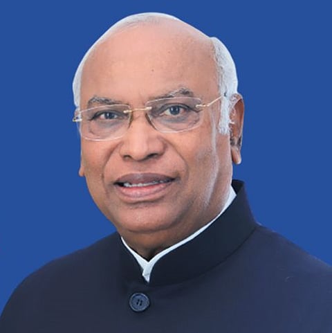 ಎಐಸಿಸಿ ಅಧ್ಯಕ್ಷ ಹಾಗೂ ರಾಜ್ಯಸಭೆ ಪ್ರತಿಪಕ್ಷ ನಾಯಕ ಡಾ.ಮಲ್ಲಿಕಾರ್ಜುನ ಖರ್ಗೆ