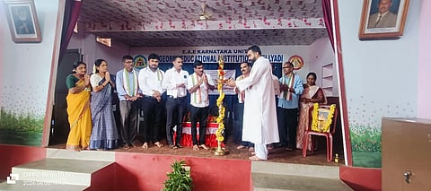 ನೆಲ್ಯಾಡಿ ಸಂತ ಜಾರ್ಜ್ ವಿದ್ಯಾಸಂಸ್ಥೆಯಲ್ಲಿ ಮಾಹಿತಿ ಕಾರ್ಯಾಗಾರವನ್ನು ನೋಮಿಸ್ ಕುರಿಯಕೋಸ್ ಉದ್ಘಾಟಿಸಿದರು. ಅಖಿಲ ಕರ್ನಾಟಕ ಜನಜಾಗೃತಿ ವೇದಿಕೆ ತಾಲೂಕು ಅಧ್ಯಕ್ಷ ಇಂದುಶೇಖರ ಶೆಟ್ಟಿ, ಮಹೇಶ್ ಕೆ.ಸವಣೂರು ಮೊದಲಾದವರಿದ್ದರು.