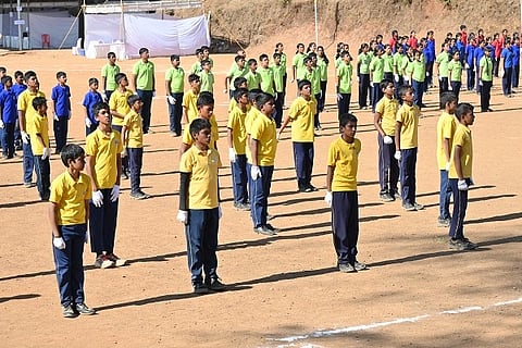 ಕೊಡಗು ವಿದ್ಯಾಲಯದ ವಾರ್ಷಿಕ ಕ್ರೀಡಾಕೂಟ ಸಮಾರಂಭದಲ್ಲಿ ಮಕ್ಕಳ ಪಥಸಂಚಲನ ಗಮನ ಸೆಳೆಯಿತು.