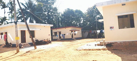 ಕೋಟತಟ್ಟುವಿನ ಚಿಟ್ಟಿಬೆಟ್ಟು ಕೊರಗ ಕಾಲನಿಯಲ್ಲಿ ನಿರ್ಮಿಸಲಾಗಿರುವ ಸುಸಜ್ಜಿತ ಆರ್‌ಸಿಸಿ ಮನೆಗಳು