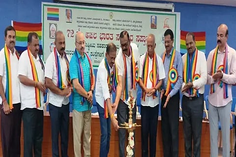 ಕೊಪ್ಪದಲ್ಲಿ ಅಖಿಲ ಭಾರತ ಸಹಕಾರ ಸಪ್ತಾಹ ಕಾರ್ಯಕ್ರಮವನ್ನು ರಾಜ್ಯ ಸಹಕಾರ ಮಾರಾಟ ಮಹಾ ಮಂಡಳ ನಿರ್ದೇಶಕ ಎಚ್.ಕೆ.ದಿನೇಶ್ ಉದ್ಘಾಟಿಸಿದರು. ವೈ.ಎಸ್.ಸುಬ್ರಹ್ಮಣ್ಯ, ಎಸ್.ಎನ್.ರಾಮಸ್ವಾಮಿ, ಜಿ.ಎಸ್.ಮಹಾಬಲ ಇತರರಿದ್ದರು.