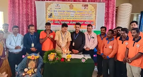 ಕೊಪ್ಪ ಧರ್ಮಸ್ಥಳ ಗ್ರಾಮಾಭಿವೃದ್ಧಿ ಯೋಜನಾ ಕಚೇರಿಯಲ್ಲಿ ಆಯೋಜಿಸಿದ್ದ ಶೌರ್ಯ ವಿಪತ್ತು ಘಟಕಗಳ ಸಭೆಯನ್ನು ಯೋಜನಾಧಿಕಾರಿ ರಾಜೇಶ್ ಉದ್ಘಾಟಿಸಿದರು.
