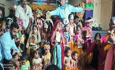 ಕೃಷ್ಣ ಜನ್ಮಾಷ್ಟಮಿ ಪ್ರಯುಕ್ತ ಆಯೋಜಿಸಿದ್ದ ಶ್ರೀಕೃಷ್ಣ ಹಾಗೂ ರಾಧೆಯ ಛದ್ಮವೇಷ ಸ್ಪರ್ಧೆಯೂ ಎಲ್ಲರ ಗಮನ ಸೆಳೆಯಿತು.