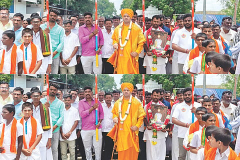 ಲಿಂಗಸುಗೂರು ಸಮೀಪದ ಯರಡೋಣ ಕ್ರಾಸ್‌ನಲ್ಲಿರುವ ಸಿದ್ಧರಾಮೇಶ್ವರ ಗುರುಮಠದಿಂದ ಶ್ರೀ ಮುರುಘೇಂದ್ರ ಶಿವಯೋಗಿಗಳು ಅಮರೇಶ್ವರ ಸುಕ್ಷೇತ್ರಕ್ಕೆ ಪಾದಯಾತ್ರೆ ಕೈಗೊಂಡರು. ಪ್ರಮುಖರಾದ ಬಸವರಾಜ ಬುದ್ದಿನ್ನಿ, ಶರಣಬಸವ ಗಣಾಚಾರಿ, ಶ್ರೀಶೈಲಪ್ಪ ಹೊನ್ನಳ್ಳಿ, ವಿರೂಪಾಕ್ಷಯ್ಯ ಹಿರೇಮಠ, ವೆಂಕನಗೌಡ ಗುಡದನಾಳ ಇತರರಿದ್ದರು.