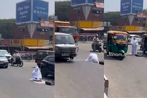 ರಸ್ತೆ ಮಧ್ಯೆ ನಮಾಜ್​ ಮಾಡುತ್ತಿರುವ ಮಹಿಳೆ