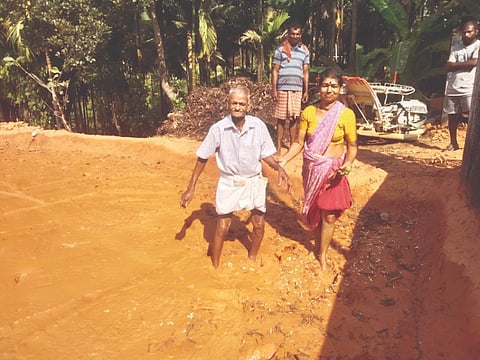  ಶಿರ್ತಾಡಿಯ ಕಂದಿರಲ್ಲಿ ನಿರ್ಮಾಣಗೊಂಡ ಸುಂದರ ಗದ್ದೆ.