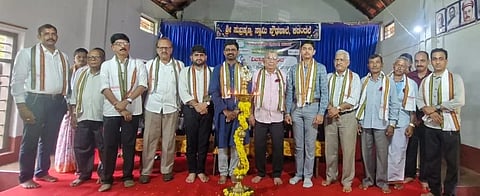  ಕಡಂದಲೆಯ ಶ್ರೀ ಸುಬ್ರಹ್ಮಣ್ಯ ಸ್ವಾಮಿ ಪ್ರೌಢಶಾಲೆಯಲ್ಲಿ ‘ವಿಜ್ಞಾನ ಪ್ರಪಂಚ’ ವಿಜ್ಞಾನ ಪ್ರಯೋಗಾಲಯವನ್ನು ಕ್ಷೇತ್ರ ಶಿಕ್ಷಣಾಧಿಕಾರಿ ವಿರೂಪಾಕ್ಷಪ್ಪ ಎಚ್.ಎಸ್. ಉದ್ಘಾಟಿಸಿದರು. ಶಾಲಾ ಆಡಳಿತ ಮಂಡಳಿ ಅಧ್ಯಕ್ಷ ರಮಾನಂದ ಪಂಡಿತ್, ಉದ್ಯಮಿ ದುರ್ಗಾಪ್ರಸಾದ್ ರಾವ್ ಮತ್ತಿತರರಿದ್ದರು.