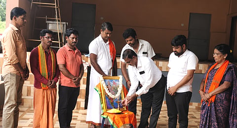  ಭಾರತ್ ಮಾತಾ ಪೂಜನಾ ಕಾರ್ಯಕ್ರಮದಲ್ಲಿ ಸಮಿತ್ ರಾಜ್ ಮಾತನಾಡಿದರು. ದಯಾನಂದ ಪೈ, ಸಂತೋಷ್ ಕುಮಾರ್ ಜೈನ್ ಬನ್ನಡ್ಕ ಮತ್ತಿತರರಿದ್ದರು.