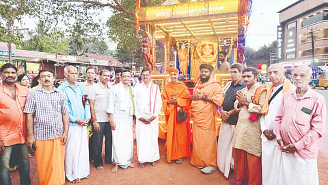 ಕೇರಳದ ಶ್ರೀರಾಮ ನವಮಿ ರಥಯಾತ್ರೆಗೆ ಮೂಡುಬಿದಿರೆಯಲ್ಲಿ ಭಕ್ತಿಪೂರ್ವವಾಗಿ ಸ್ವಾಗತಿಸಲಾಯಿತು. ಜೈನಮಠದ ಸ್ವಸ್ತಿಶ್ರೀ ಚಾರುಕೀರ್ತಿ ಭಟ್ಟಾರಕ ಪಂಡಿತಾಚಾರ್ಯವರ್ಯ ಸ್ವಾಮೀಜಿ, ಆಂಜನೇಯ ಆಶ್ರಮದ ಸ್ವಾಮಿ ಹನುಮದ್ ಸದಾನಂದ ಸರಸ್ವತಿ ಸ್ವಾಮೀಜಿ ಮೊದಲಾದವರಿದ್ದರು.