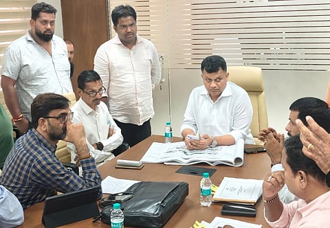 ಬನ್ನಡ್ಕ ಅಪಘಾತ ವಲಯವಾಗಿರುವ ಹಿನ್ನೆಲೆಯಲ್ಲಿ ಸಂಸದ ಬ್ರಿಜೇಶ್ ಚೌಟ ಅವರಿಗೆ ಮನವಿ ಸಲ್ಲಿಸಲಾಯಿತು. ಸ್ಥಳೀಯ ಪ್ರಮುಖರಾದ ಸೂರಜ್ ಜೈನ್ ಮಾರ್ನಾಡು, ಜಿಲ್ಲಾ ಬಿಜೆಪಿ ಉಪಾಧ್ಯಕ್ಷ ಶಾಂತಿಪ್ರಸಾದ್ ಹೆಗ್ಡೆ, ಪ್ರೀತಮ್ ಮಾರ್ನಾಡು, ಪ್ರವೀಣ್ ಭಂಡಾರಿ, ರವಿರಾಜ್ ಪುತ್ತೂರು ಉಪಸ್ಥಿತರಿದ್ದರು.