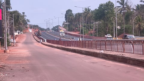  ಅಪಾಯಕಾರಿಯಾಗಿರುವ ಬನ್ನಡ್ಕ ಬಳಿಯ ಹೆದ್ದಾರಿ ಮಾರ್ಗ.