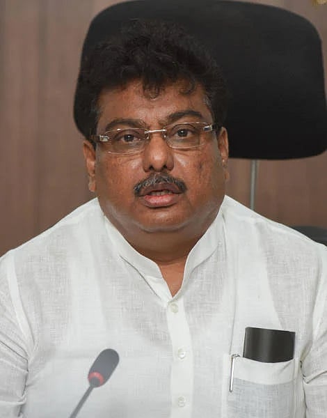 mb patil