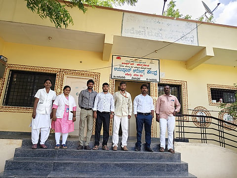 ಮುದಗಲ್ ಸಮೀಪದ ಮಾಕಾಪುರ ಪ್ರಾಥಮಿಕ ಆರೋಗ್ಯ ಕೇಂದ್ರಕ್ಕೆ ಗುರುವಾರ ಎನ್‌ಕ್ಯೂಎಎಸ್ ತಂಡ ಭೇಟಿ ನೀಡಿ ಪರಿಶೀಲನೆ ನಡೆಸಿತು. ಡಾ.ಲಕ್ಷ್ಮೀಕಾಂತ, ಆರೋಗ್ಯ ಇಲಾಖೆ ಸಿಬ್ಬಂದಿ ದೀಪಾ, ಮಹೇಶ್ವರಿ, ಲಿಂಗರಾಜ ವಿಶ್ವಕರ್ಮ ಇತರರಿದ್ದರು.