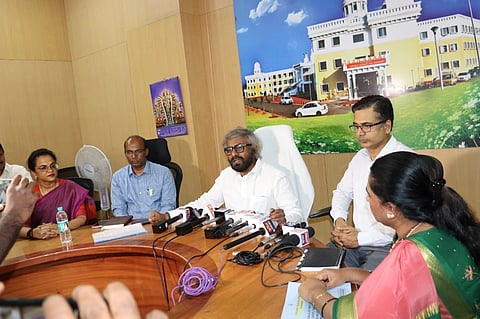 minister meeting
