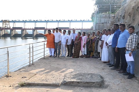 ಶಾಸಕ ವೇದವ್ಯಾಸ ಕಾಮತ್, ಪ್ರೇಮಾನಂದ ಶೆಟ್ಟಿ, ಸುಧೀರ್ ಶೆಟ್ಟಿ ಕಣ್ಣೂರು, ಪೂರ್ಣಿಮಾ ಸಹಿತ ನಿಯೋಗ ತುಂಬೆ ವೆಂಟೆಡ್ ಡ್ಯಾಂ ವೀಕ್ಷಣೆ ನಡೆಸಿದರು. 