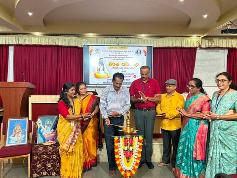ಸಂತ ರವಿದಾಸ್ ಅವರ 650ನೇ ಜನ್ಮ ಜಯಂತಿ ಅಂಗವಾಗಿ ಭಾರತೀಯ ಸಂತ ಪರಂಪರೆ ಉಪನ್ಯಾಸಮಾಲೆ ಕಾರ್ಯಕ್ರಮ ಶ್ರೀ ಧರ್ಮಸ್ಥಳ ಮಂಜುನಾಥೇಶ್ವರ ಬಿಸಿನೆಸ್ ಮ್ಯಾನೇಜ್‌ಮೆಂಟ್ ಕಾಲೇಜು ಮಂಗಳೂರು ಇಲ್ಲಿ ನೆರವೇರಿತು.