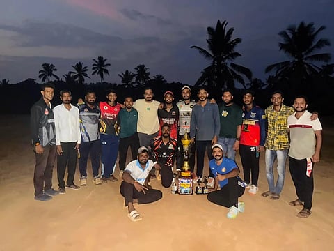 ಅಬ್ಬೆಟ್ಟು ಉದಯ ಕ್ರಿಕೆಟರ್ಸ್ ವತಿಯಿಂದ ನಡೆದ ದಿ.ವಿದ್ಯಾಧರ ಶೆಟ್ಟಿ ಸ್ಮಾರಕ ಉದಯ ಟ್ರೋಫಿ ಕ್ರಿಕೆಟ್ ಟೂರ್ನಿಯಲ್ಲಿ ಪಂಜಿಮೊಗರು ಸನ್ನಿ ಕ್ರಿಕೆಟರ್ಸ್ ತಂಡ ಚಾಂಪಿಯನ್ ಆಗಿ ಹೊರಹೊಮ್ಮಿತು.