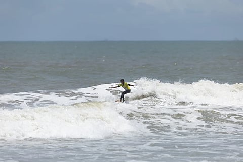 surfing