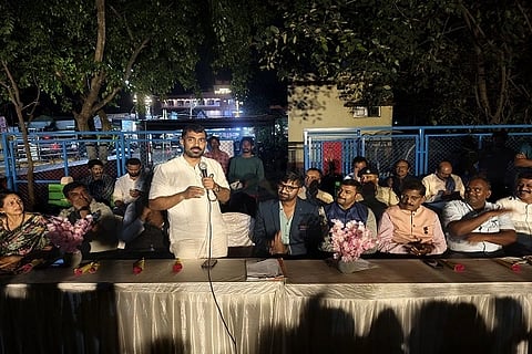 ಕುಶಾಲನಗರ ಕೊಪ್ಪ ಗಡಿಭಾಗದ ಐತಿಹಾಸಿಕ ಸೇತುವೆಯ ಪುನಶ್ಚೇತನದ ಜತೆಗೆ ನಿರ್ಮಿಸಿದ ಕಾವೇರಿ ರೋಟರಿ ಉದ್ಯಾನದ ಉದ್ಘಾಟನಾ ಕಾರ್ಯಕ್ರಮದಲ್ಲಿ ಮಡಿಕೇರಿ ಶಾಸಕ ಡಾ. ಮಂತರ್ ಗೌಡ ಮಾತನಾಡಿದರು. ಕೆ.ಪಿ. ಚಂದ್ರಕಲಾ, ವಿ.ಪಿ. ಶಶಿಧರ್, ಮನುಪೆಮ್ಮಯ್ಯ, ಸಾತಪ್ಪನ್ ಮತ್ತಿತರರು ಇದ್ದರು.