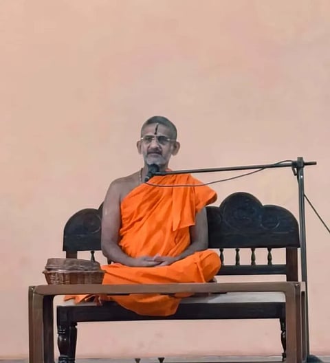 ksss college ಉಡುಪಿ ಪೇಜಾವರ ಮಠದ ಶ್ರೀ ವಿಶ್ವಪ್ರಸನ್ನತೀರ್ಥ ಸ್ವಾಮೀಜಿ.