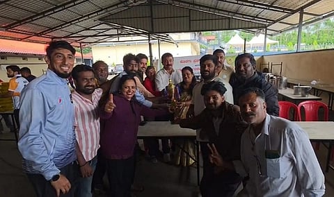 ಹ್ಯಾಂಡ್ ಬಾಲ್‌ನಲ್ಲಿ ಚಾಂಪಿಯನ್ ಪಟ್ಟ ಅಲಂಕರಿಸಿದ ನಾಟಿ ಬಾಯ್ಸ ತಂಡ.