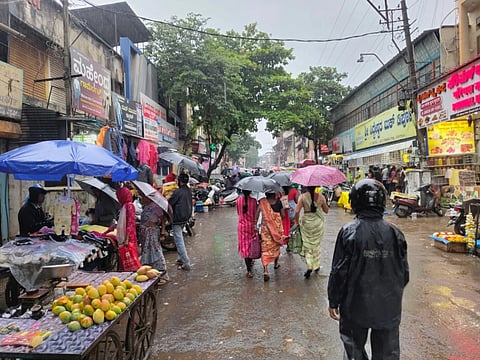 ಜಿಟಿಜಿಟಿ ಮಳೆ