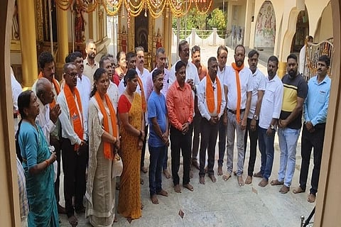 ಗೋಣಿಕೊಪ್ಪಲು ಶ್ರೀ ಉಮಾಮಹೇಶ್ವರಿ ದೇವಸ್ಥಾನದಲ್ಲಿ ರಾಮನವಮಿ ಆಚರಿಸಲಾಯಿತು. ಅಮೃತ್‌ರಾಜ್, ಎಂ.ಎಸ್. ಸುಬ್ರಮಣಿ, ಉಮೇಶ್, ಅಮ್ಮತ್ತೀರ ಸುರೇಶ್ ಮತ್ತಿತರರು ಇದ್ದರು.