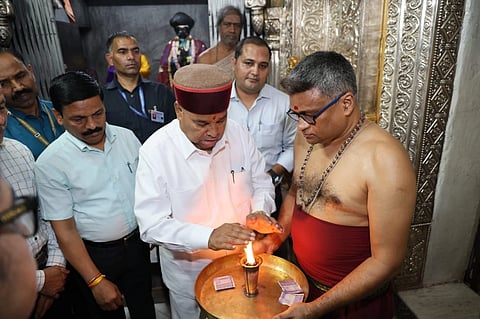  ಶ್ರೀ ಚಾಮುಂಡೇಶ್ವರಿ ದರ್ಶನ ಪಡೆದ ರಾಜ್ಯಪಾಲ ರಾಜ್ಯಪಾಲ ಥಾವರ್ ಚಂದ್ ಗೆಹ್ಲೋಟ್ 